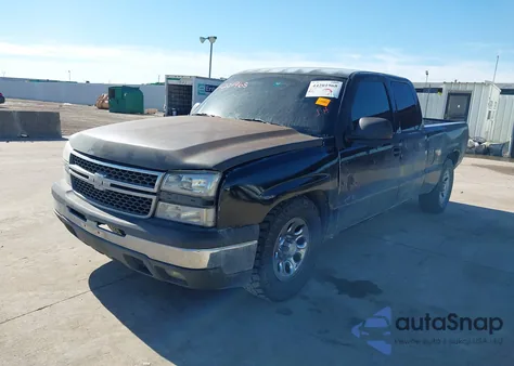 2002 Chevrolet Silverado 1500 Ls z USA, uszkodzony, nr VIN 2GCEC19T921162930
